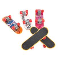 Parrot Scooter Matte Surface Mini Skateboard Parrot Toy Flexible Wheel Bird Training Toy for Budgies Parakeets