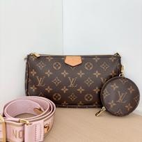 [Naudotas] Louis Vuitton Multi Pochette Accessoires 'Rudo Monogramos Drobė' - Labai Geros Būklės #AKD9FE ONE SIZE