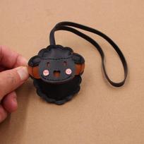 Scratch Resistant Cute Goat PU Leather Keychain Cartoon Sheep Car Key Ring Bag Charm Pendant for Daily Use Travel Decor A7