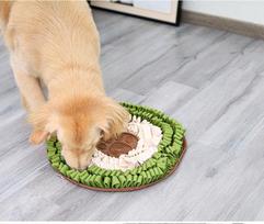 Upgraded Silicone Slow Feeding Puzzle Pet Mat Hiding Bowl for Food Dog Training Blanket Training Mat & Pads (Beige,-) smėlis