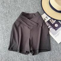 Wind V-shaped waist slim-fitting brown high-waisted shorts women's spring and summer fashion versatile casual trend thin hip pants one size fits all tamsiai pilka spalva