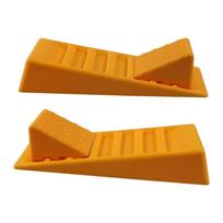 Long Lasting Heavy Duty Motorhome Tire Chocks High Impact PP Material Anti Slip Wheel Blocks for Campers and Trailers 2x 1