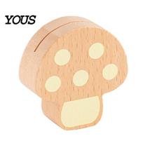 Postcard Display Holder Wooden Mushroom Place Card Holder, Mini Hedgehog Table Number Natural Wood Grain Clip Farmhouse Note Picture Photo A balta