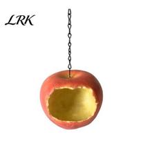 Decorative Bird Feeder Fruit Shape Hanging Feeder, Outside Resin Bowl, Large Capacity Weather-proof Feeding Station for Outdoor Garden Patio raudona