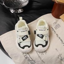 Kids' Breathable Mesh Sports Sandals with Tire Soles for Spring/Summer 2026 26-31 box of 48 pairs smėlis