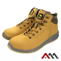 Art.Master Camel work boots with 44 metal-clad-toe pieces.