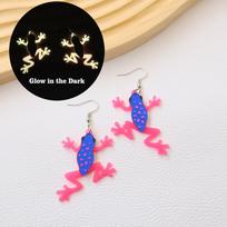Glow In The Dark Poison Dart Frog Acrylic Dangle Earrings Spotted Animal Drop Earring Women Halloween Party Novelty Jewelry Gift