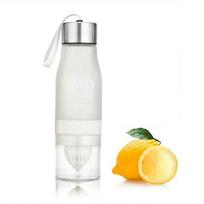 Bouteille Detox - SHOP-STORY - 650 ML - Infuseur de Fruit - Presse Agrume Citron - Couleur Blanc balta