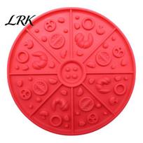 Cat Slow Feeder Placemat Soft Silicone Lick Mat, Pet Food Mat with Strong Suction Cup, Multi-Grid Eating Pizza Shape Dog Feeding Bowl Accessory M raudona