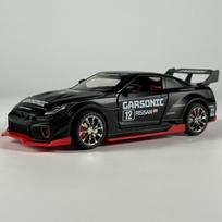 1:32 Nissan GTR CSR2 Alloy Metal Diecast Model Car Home Decoration Desktop Display Ornament High Simulation Miniatures Vehicles juoda
