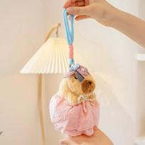 Kawaii Capybara Plush Toys Cute Lace Dress Capybala Pendants Detachable Hair Tie Funny Keychain Bags Decor Car Hanging Interior 13cm rožinė