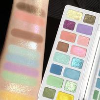 DIKALU True Colors perlamutrinė 16 spalvų vaikų akių šešėlių paletė improvizuotam scenos makiažui