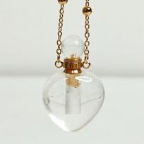 Cross-border Natural White Quartz Perfume Bottle Essential Oil Clavicle Beads Chain Fashion Necklace Couples Pendant