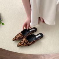 Moteriškos šlepetės su smailiais pirštais, leopardo dizaino seklios slydimo plonos žemakulnės, juodos floko formos, laisvalaikio mulų bateliai, juodi lauke 35