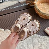 2026 Adorable Flower Pearl Closed-Toe Baby Walker Sandals with Soft, Non-Slip Soles 48 pairs, sizes 22-25 rožinė