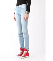 Wrangler Slim Sunkissed Džinsai W28KLE86K