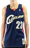 Mitchell & Ness Klivlendo "Cavaliers" NBA Swingman marškinėliai Lebron James M SMJYGS18156-CCANAVY08LJA