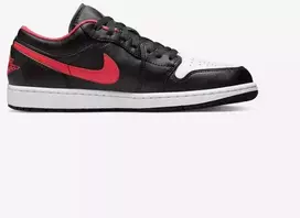 Air Jordan 1 LOW Juodos/Ugnies raudonos/Baltos sportiniai bateliai - 553558-063