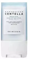 SKIN 1004 SKIN1004 Madagascar Centella Hyalu-Cica Silky-Fit Sun Stick SPF50+ pieštukinė apsauga nuo saulės 20 g