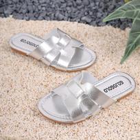 Girls' Silver One-Strap Soft Sole Beach Sandals - Korean Fashion, Medium/Large Sizes, Summer Outdoor Wear. 27 sidabras