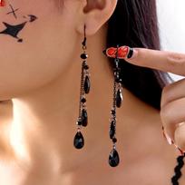 New Asymmetrical Love Heart Tassel Drop Earrings for Women Temperament Black Long Dangle Earring Party Daily Wear Jewelry Gift
