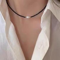 Black Spinel Pearl Collarbone Chain Simple Retro Necklace Women'S Light Luxury Niche Beaded Choker Neck Chain Accessories