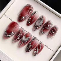 24PCS Red Y2k Blush French Press on Nail Sweet Cool Silver Butterfly Heart Pattern Almond Fake Nails for Women Wearable Manicure gray