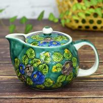 Stylish Kutani ware teapot with green camellia made in includes tea design, Japan, strainer. žalia