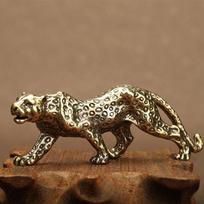 Žalvario solidi vintažinė maža gepardo statulėlė, stalo puošmena, laimingas gyvūnas, leopardo figūrėlės, miniatiūriniai amatai, dekoracija 1 pc