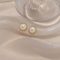 Luxurious Baroque-Style Pearl Earrings with Diamond Bow - New 2025 Trend