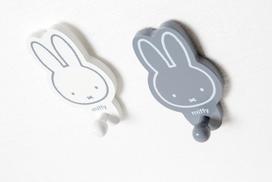 Sieniniai kabliukai Roba Miffy 2 dalių rinkinys pilka/balta vaikų kambario dekoracija