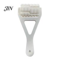 Ergonomic Handheld Massager 3D Printed Massage Roller, Manual Therapy Tool with Multi-Knob Thick Material Textured Roller for Thigh, Leg, Arm, balta