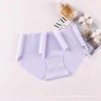 Women's Seamless Japanese One-Piece Ice Silk Underwear with Breathable Cotton Crotch and Wave Design M (40-50 kg)