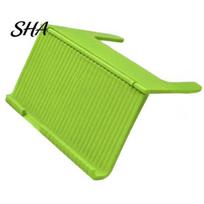 Ergonomic Mahjong Card Holder for Table, Under-Mat Slide-in Stand, Easy Storage 3D Printed Angled Viewing Display Rack American Table žalia
