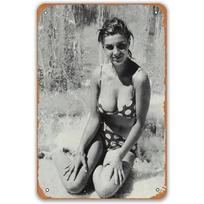 D PC Girl Vintage Metal Sign Sexy Hot Girl Wall Decor Nude Art Plaque for Home Bar Pub Kitchen Garage Restaurant Man Cave Deco 20x30cm（7.8x11.8inch）