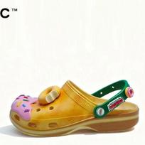 Crocs Classic Vaikams Unisex Sandalai & Šlepetės 36-37(M4W6) geltona