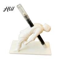 Stable Pen Stand Assassin Holder 3D Printed Creative Desk Organizer with Arrow Design Funny Novelty for Office School Unique Desktop Decor balta