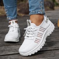 New Flyknit Mesh Shoes for Women, Breathable, Fashionable, Versatile, Casual, Sports Shoes, Comfortable, Lightweight, Anti Slip Women's Single Shoes 36 balta