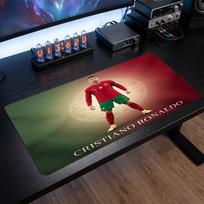 Cristiano Ronaldo emblemos pelės kilimėlis, prailgintas neslystantis guminis stalo kilimėlis žaidimams, biurui, nešiojamam kompiuteriui, gerbėjo dovana 30cmx60cm（11.8x23.6inch）