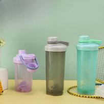 Protein Shaker Cup with Scale, Handheld Milkshake Cup with Screw Cap, Fitness Sports Water Bottle 500ml pilka spalva