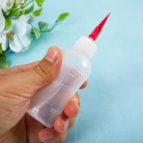 1 vnt. 50 ml uogienės tapybos spaudžiamų buteliukų su 7 antgaliais daugkartiniam naudojimui, uogienės indelis, tortų įrankiai, piešimo įrankiai