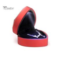 Heart LED Light Engagement Ring Bracelet Holder Jewelry Display Box Storage Case raudona