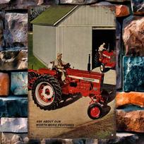 Retro raudonas traktorius su dūmais kaimo scenoje Vintažinis metalinis sienos ženklas Dekoras Rėmeliai Garažas Svetainė 20x30cm（7.8x11.8inch）