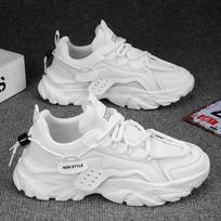 Vyriški sportbačiai Madingi kvėpuojantys tinklelio bėgimo bateliai vyrams Platforminiai vulkanizuoti batai Prekinis ženklas Ėjimo batai Zapatillas De Hombre 39 gray