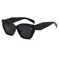 Two-Tone Coffee & Dark Green Square Sunglasses Gradient Brown Lens With Metal Dot Decor pilka