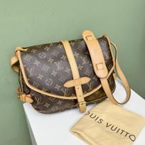 [Pre-Owned] Monogram Saumur 30 Iconic Classic Logo Print Adjustable Shoulder Strap Canvas And Leather Messenger Bag - Very Good #Y9JGUA ONE SIZE