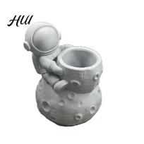 Durable Stationery Holder 3D Printed Astronaut Pen with Moon Base Cute Space-Themed Desk Organizer for Design Kids Large Capacity Pencil Cup pilka