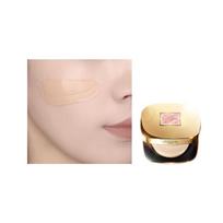 Loreal Paris Year's Air Cushion, clear, brighten and natural New Years Limited Edition Black Gold Cushion-C20 Cool-toned Brightening Skin Tone juoda
