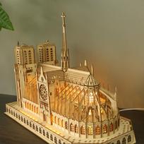 The world famous building Notre Dame Cathedral wooden three-dimensional jigsaw puzzle DIY assembling toy geography teaching aid balta