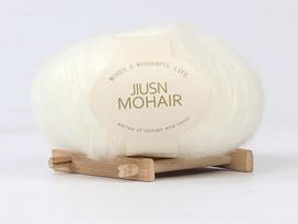Candy Mohair Vilnos Vidutinio Stambumo Mezgimo Siūlai Patogus ir Universalus Mados Elementas Rankų Darbo Šalikas Megztinio Medžiaga Krepšys